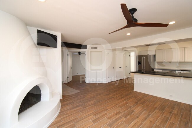 Foto del edificio - 7702 N Dreamy Draw Dr