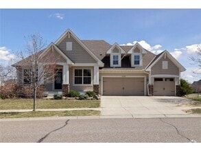 Building Photo - 16588 E Lake Dr
