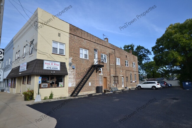Building Photo - 120 E North St