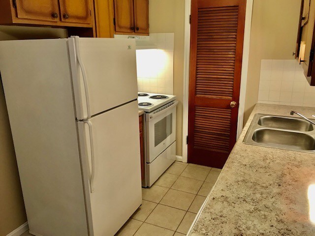 Foto del edificio - 2719 Mt Vernon Ave