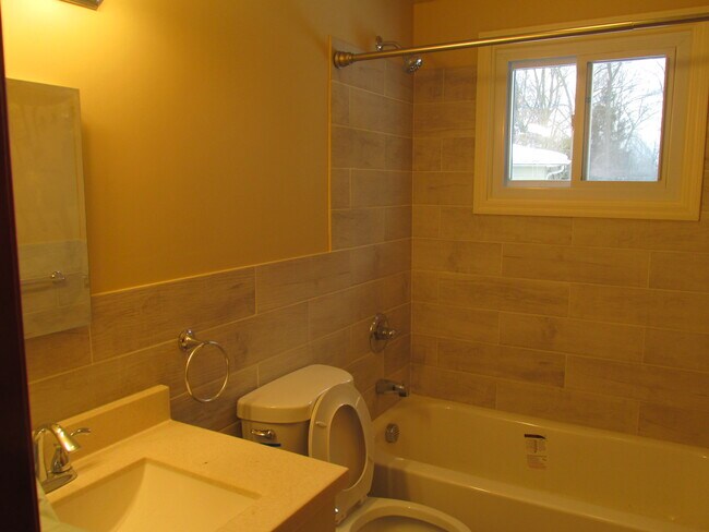 bathroom - 101 Dale Dr