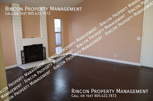 Building Photo - 720 Nandina Pl