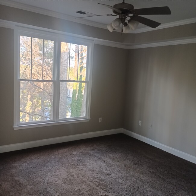 Master bedroom - 4866 Pinnacle Dr