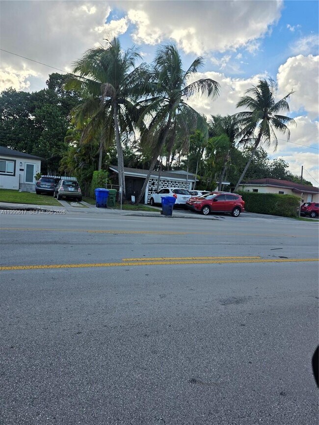 Foto del edificio - 2832 SW 37th Ave