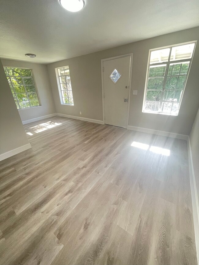 Foto del edificio - 1423 Cherry St