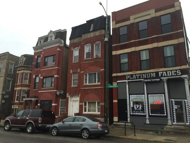 Building Photo - 2121 S Ashland Ave