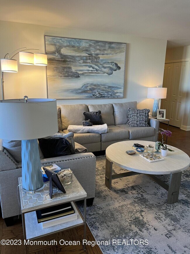 Foto del edificio - 675 Ocean Ave