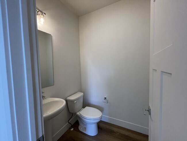Foto del edificio - Beautiful 4 Bedroom, 3.5 Bathroom Home in Prescott Ranch!