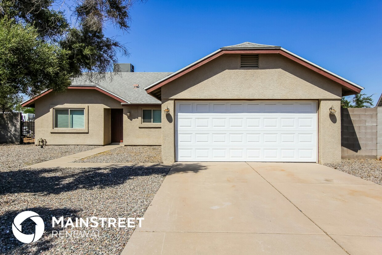 Primary Photo - 16422 N 66th Dr