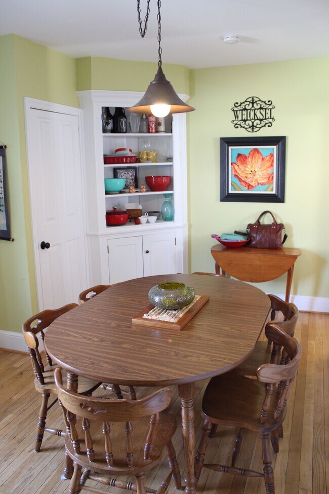 Dining Room (1st floor middle) - 337 North Mary Street