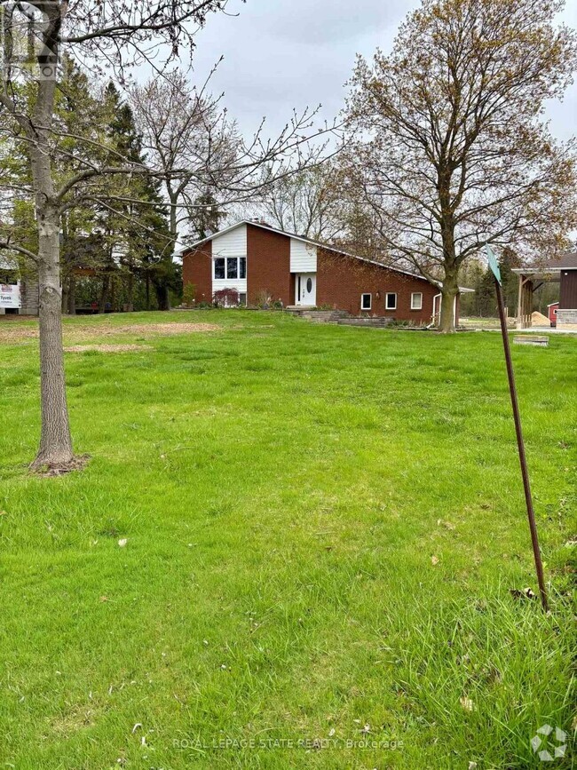 Building Photo - 1311 Fiddlers Green Rd