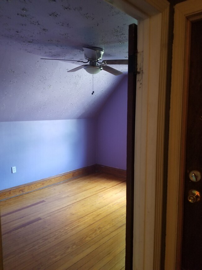 BEDROOM - 139 Whitney St