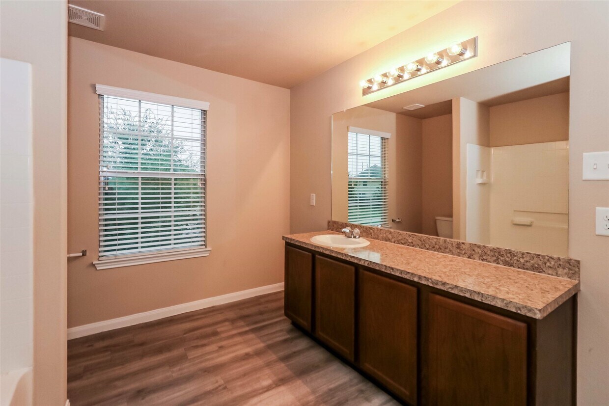 Foto del edificio - 5722 S Brenwood Dr