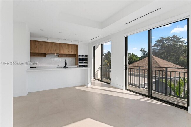 Foto del edificio - 3345 SW 22nd Terrace