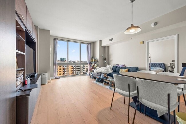 Foto del edificio - 800 Jackson St