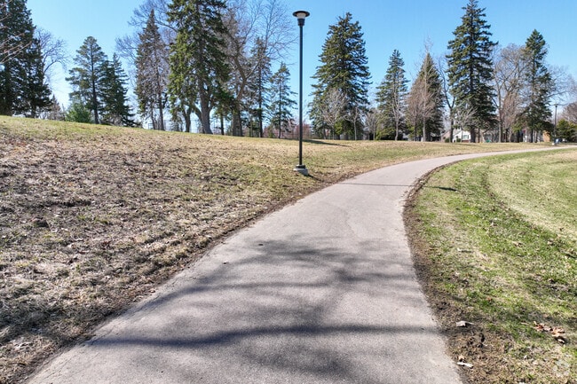 Acres of walking paths at Knollway Park.