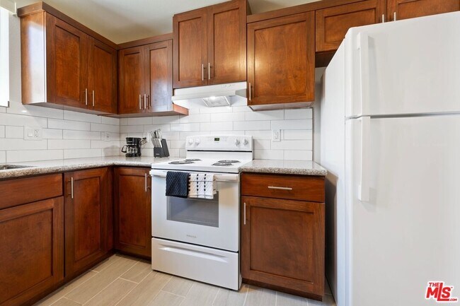 Foto del edificio - 1444 E 20th St