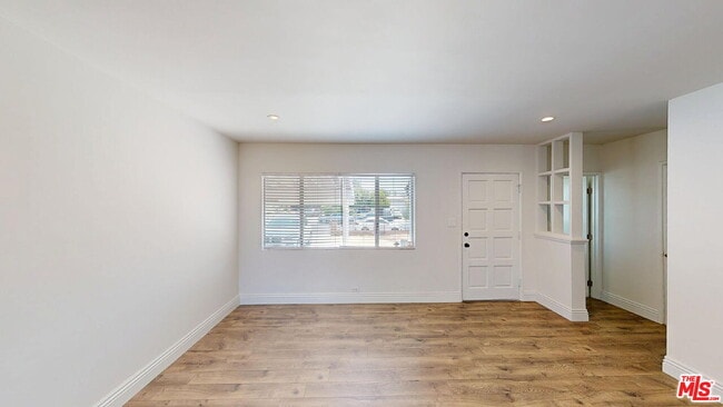 Building Photo - 11265 De Haven Ave