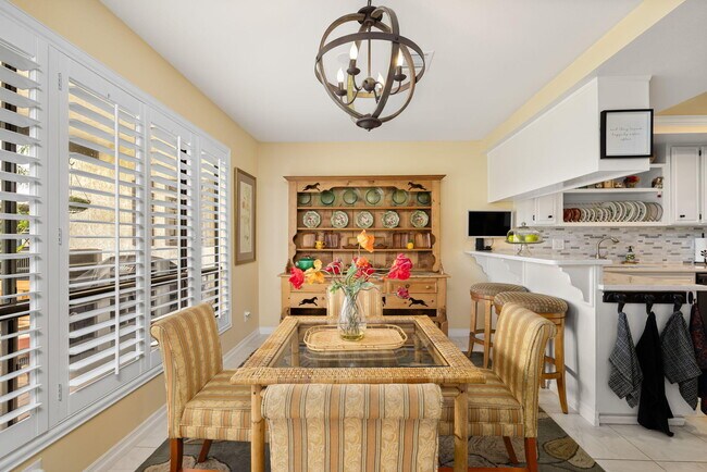 Foto del edificio - 79021 Bayside Ct