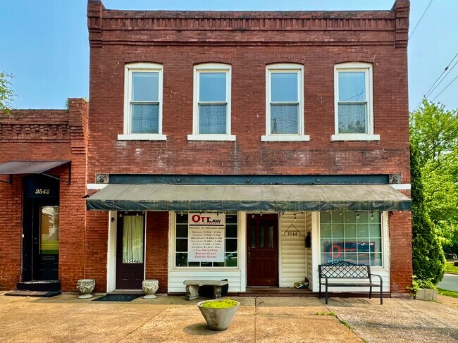Foto del edificio - 3544 Oxford Blvd