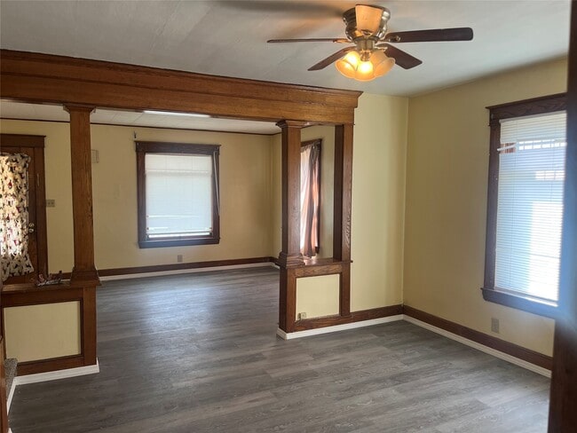 Building Photo - 208 S Liberty Ave