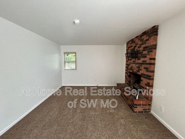 Foto del edificio - 3354 E Whiteside St