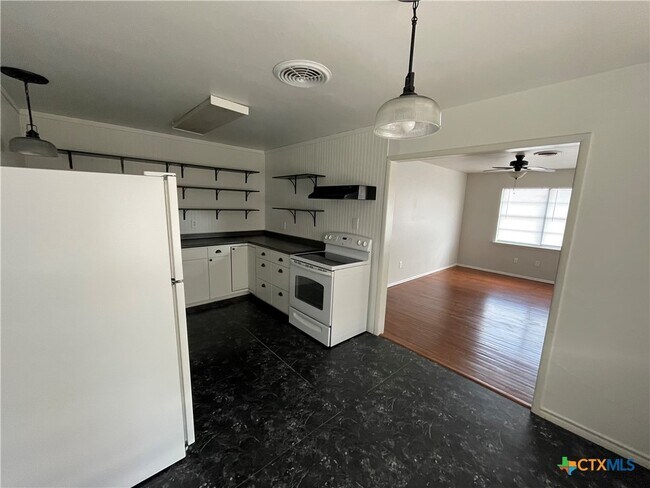 Foto del edificio - 1005 Phil Ave