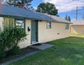 Building Photo - 1360 W Wabash Ave