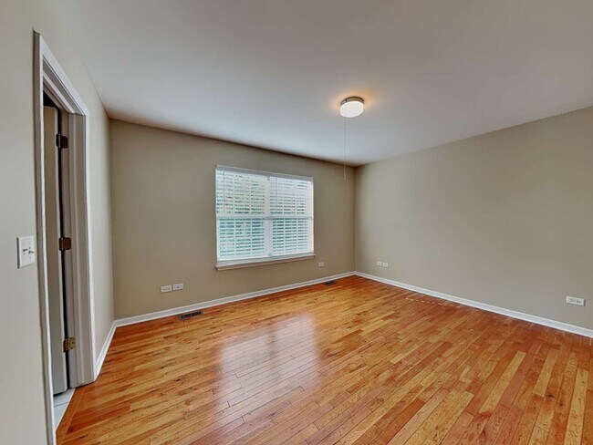 Building Photo - 29835 Bayshore Dr