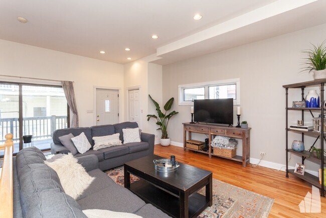 Foto del edificio - 1433 W Oakdale Ave