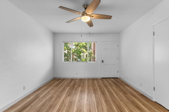 Building Photo - 936 Cedar Avenue