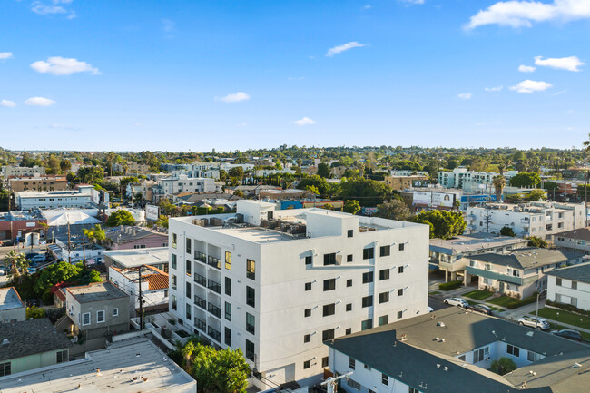 Building Photo - Bedford Twenty - Luxury Condos