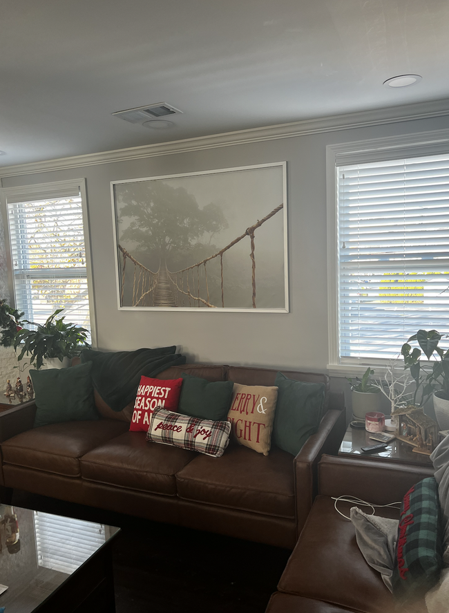 Living room. - 1366 Ida Ave