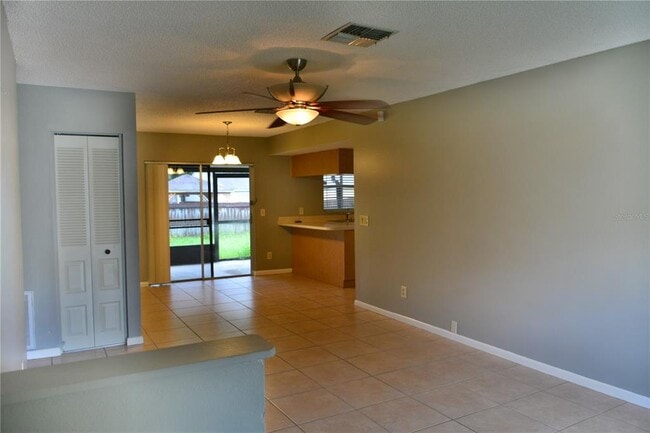 Building Photo - 10002 Turkey Trot Pl