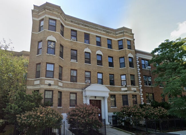 Building Photo - 62 Queensberry St