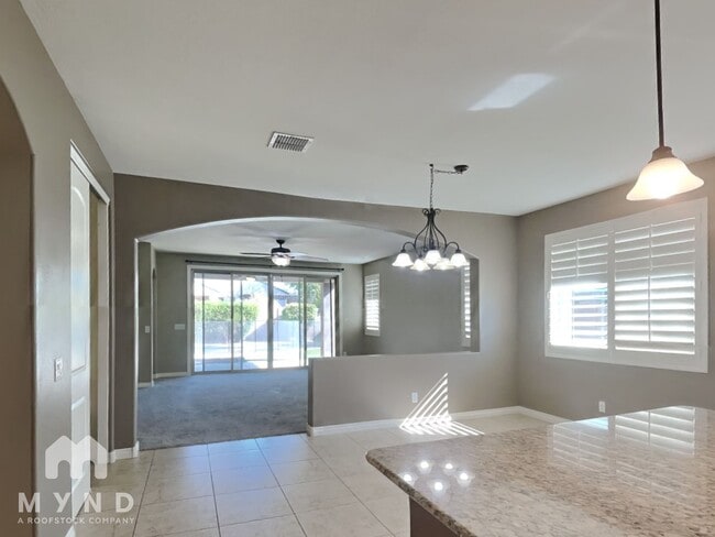 Building Photo - 264 E Mead Dr