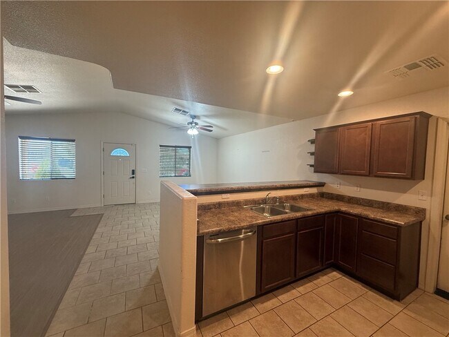 Building Photo - 3144 N Prescott St