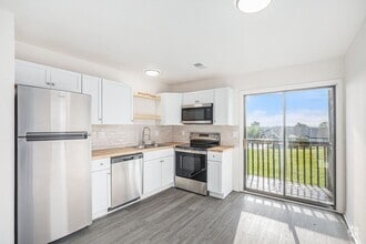 Building Photo - 519 Sky Vue Dr