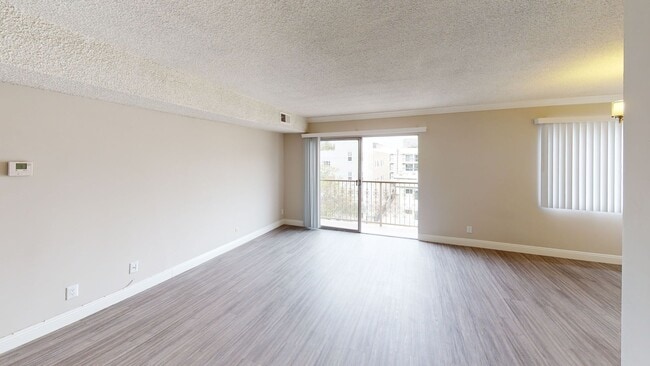 Interior Photo - HML - Hamel Granada