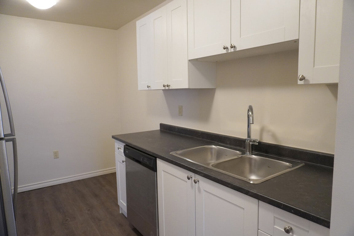 Building Photo - Northgate Manor