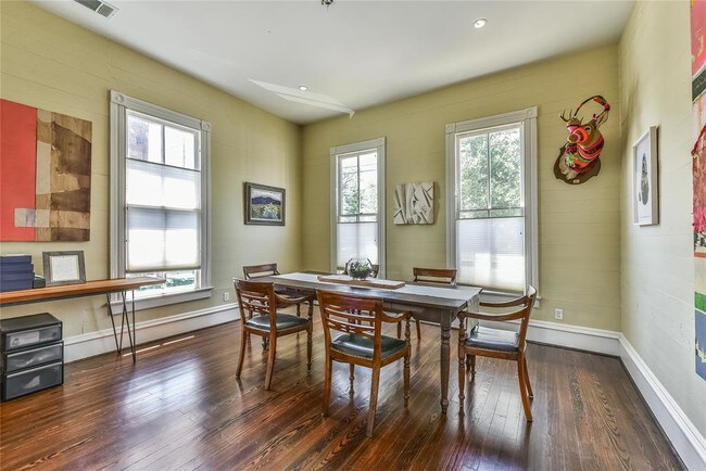 Foto del edificio - 309 Sampson St