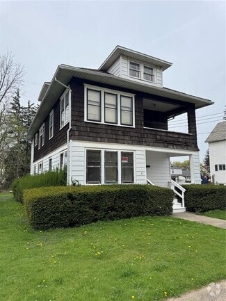 Building Photo - 5 Bigelow St