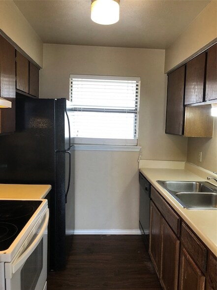 Foto del edificio - 2526 W Prairie St