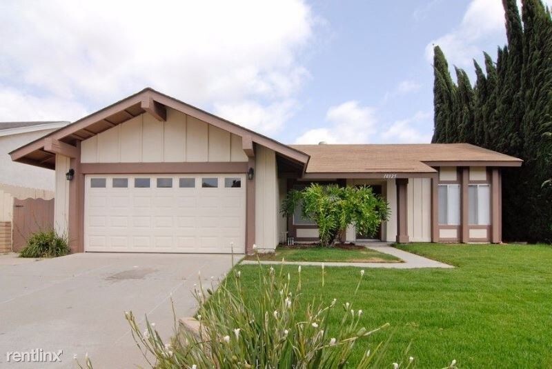 Primary Photo - 10325 Lairwood Dr