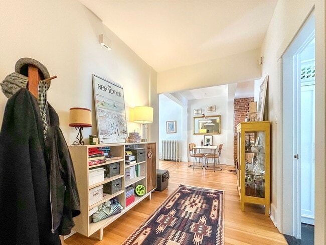 Foto del edificio - 34 Stanton Rd