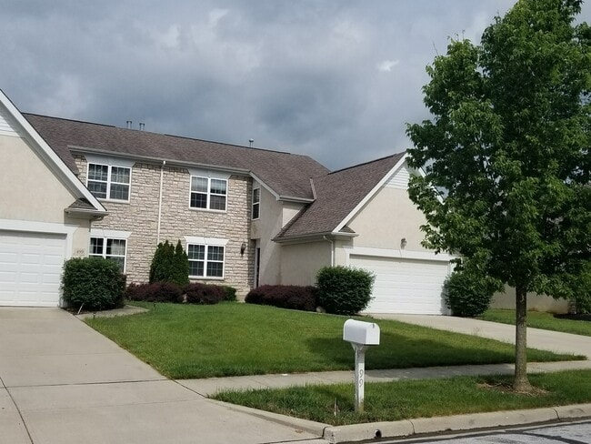 Building Photo - 501 Radcliff Dr