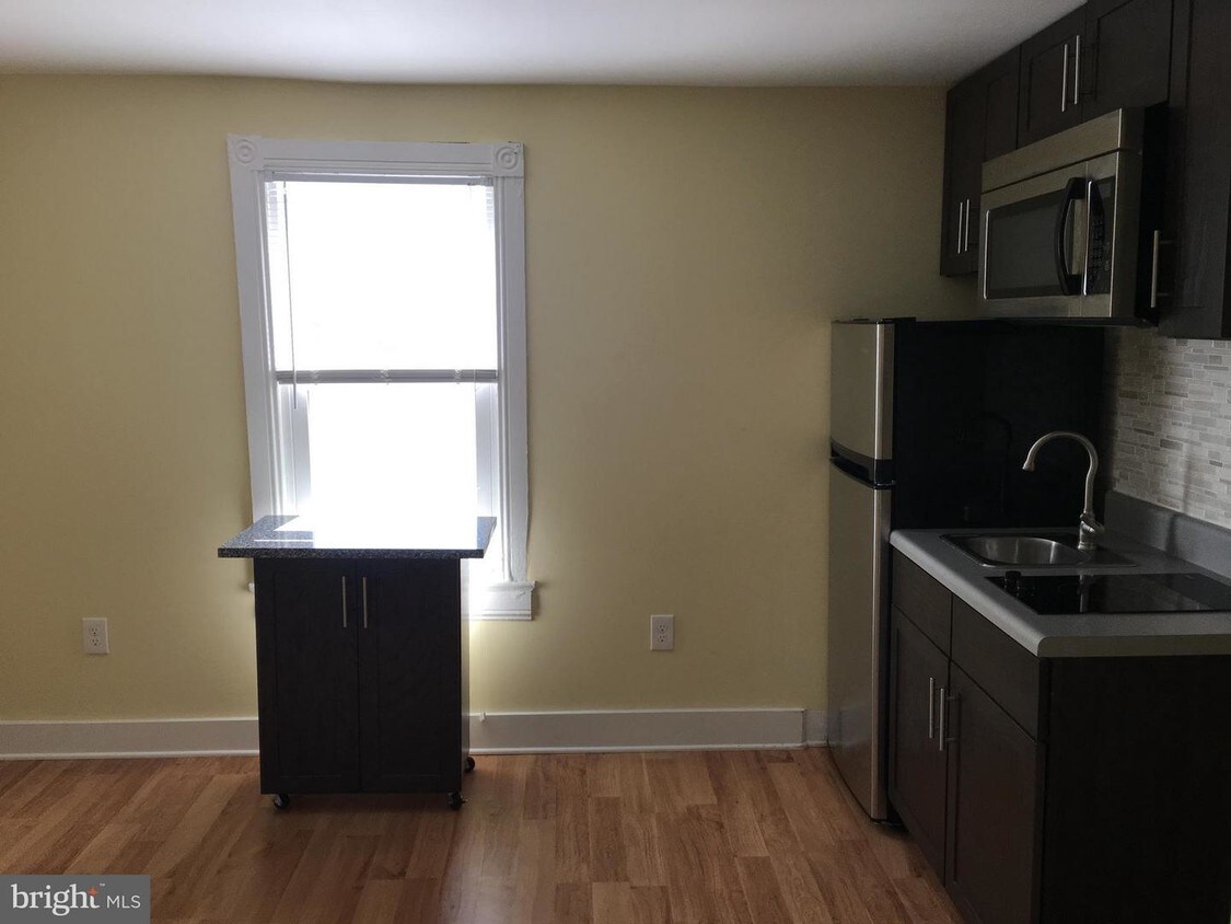 125 Wilder Ave Unit 3, Colonial Beach, VA 22443 Apartment for Rent in