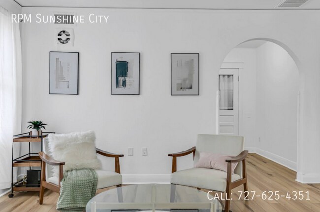 Foto del edificio - 7201 N Highland Ave