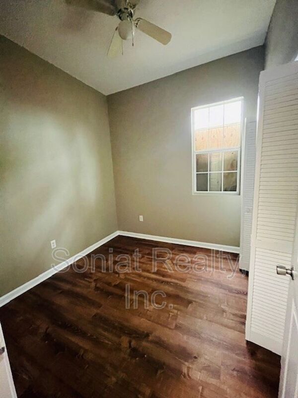 Building Photo - 2645 N Galvez St