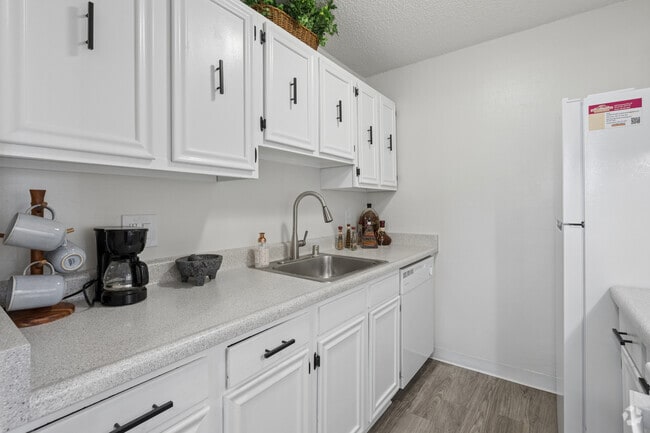 Interior Photo - Woodberry Heights